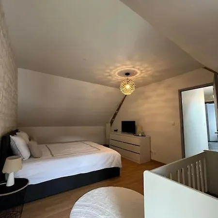 Charmante Maison De Bourg Cosy Acces Wifi Sepmes Buitenkant foto