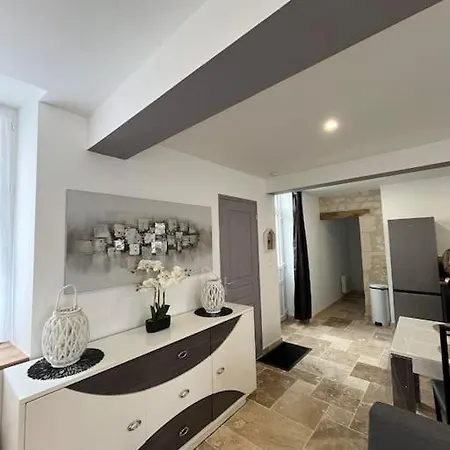 Charmante Maison De Bourg Cosy Acces Wifi Sepmes Buitenkant foto